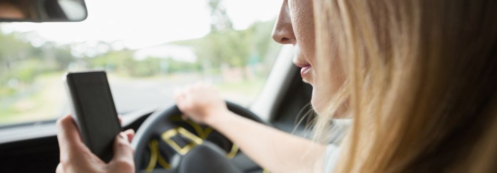 Incidente con cellulare alla guida